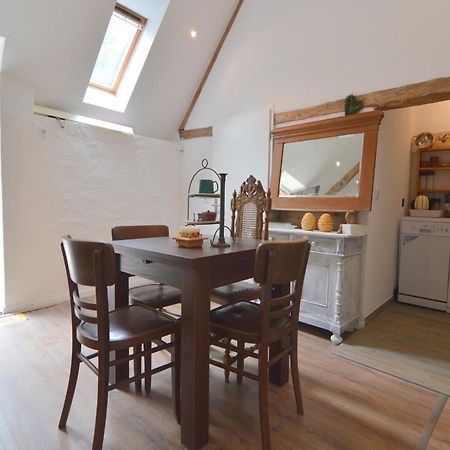 Cozy Apartment In Immerath With Fishing Near Exterior foto