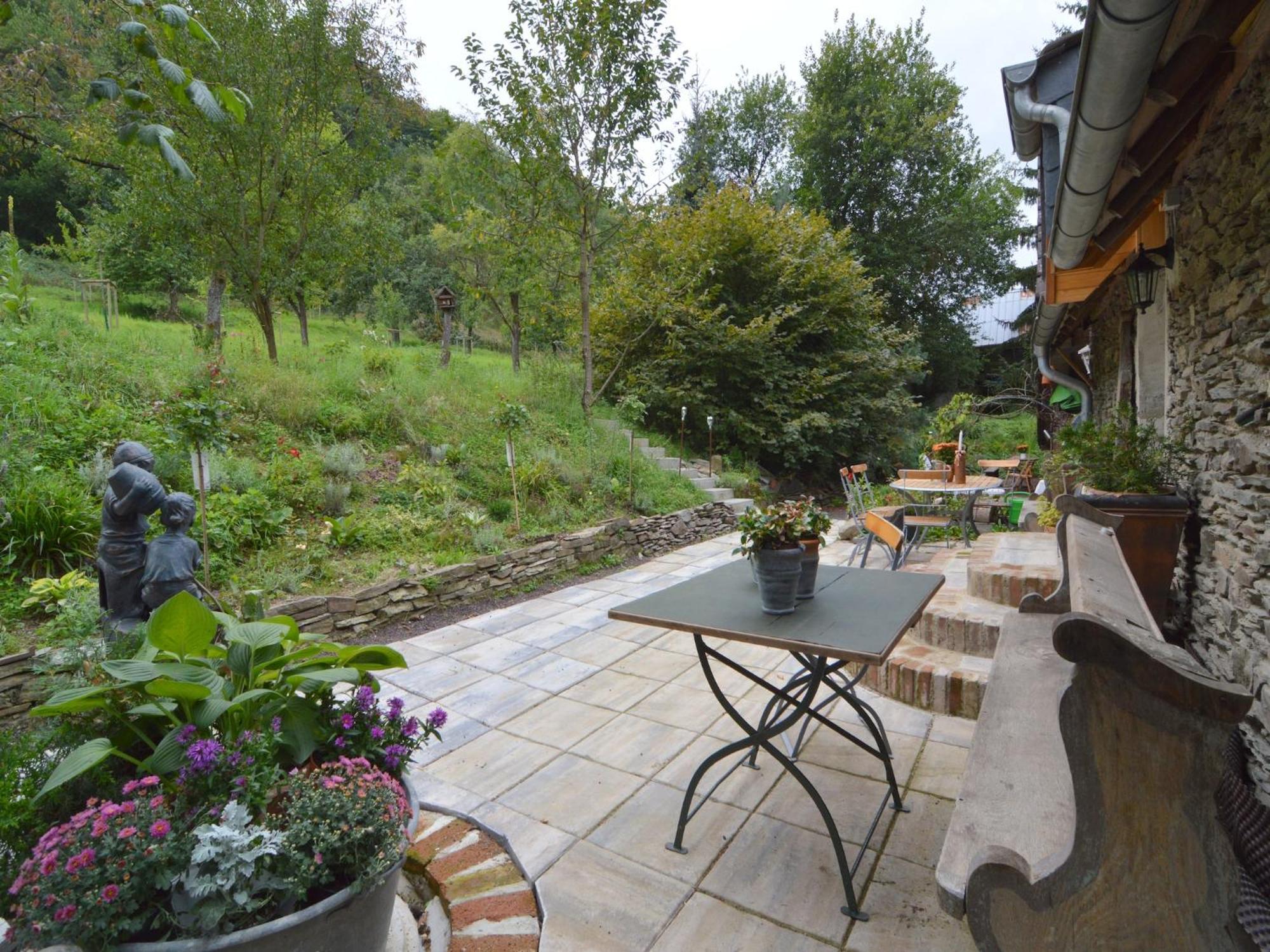 Cozy Apartment In Immerath With Fishing Near Exterior foto